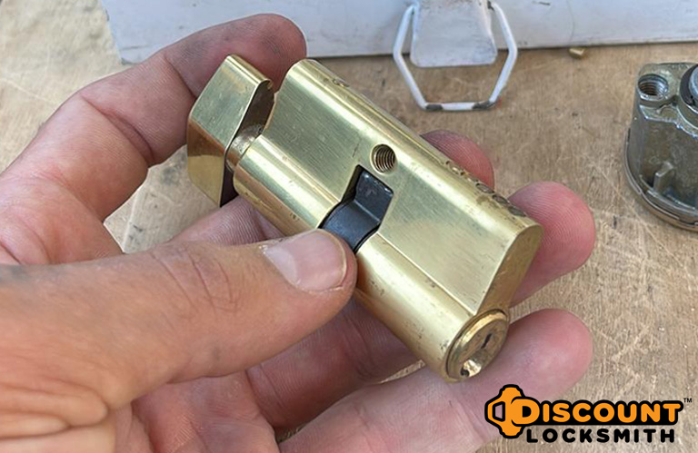 Rekey lock cylinder